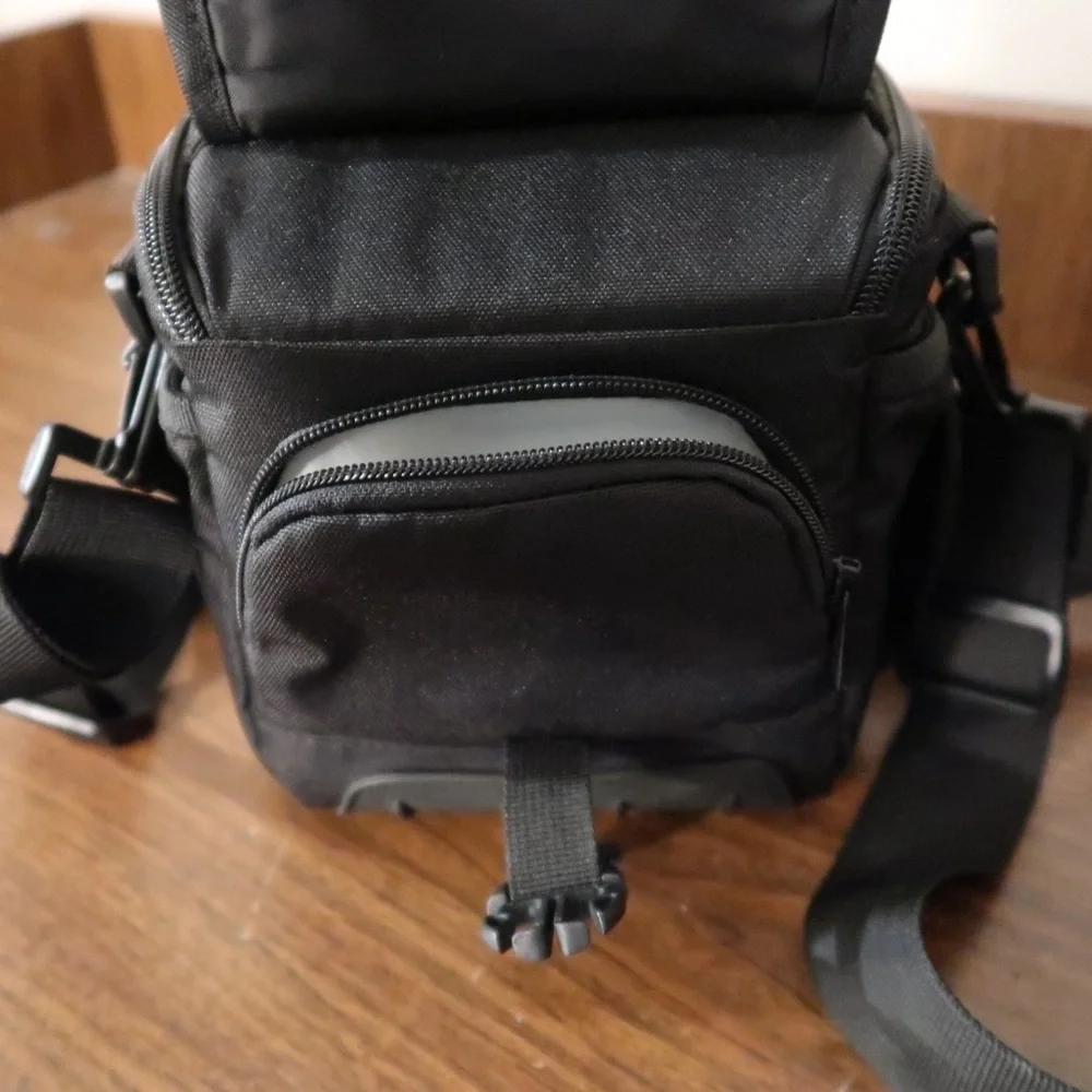 SMALL CAMERA BAG